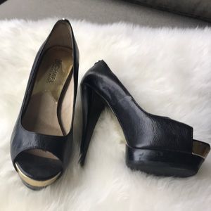 Micheal Kors Leather Platform Peep Toe Pumps